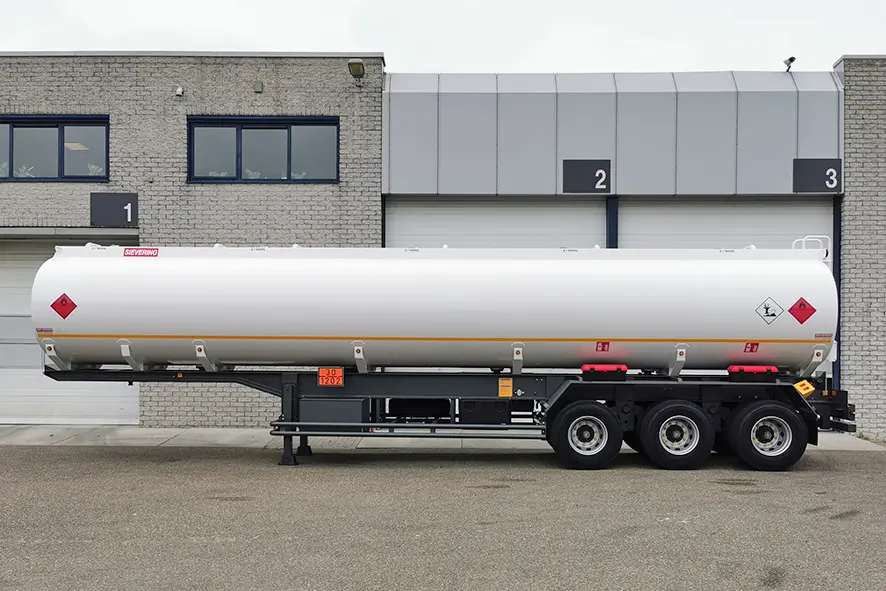 Sievering TSA45-5 ADR Fuel Tank Trailer 3-Axle 2