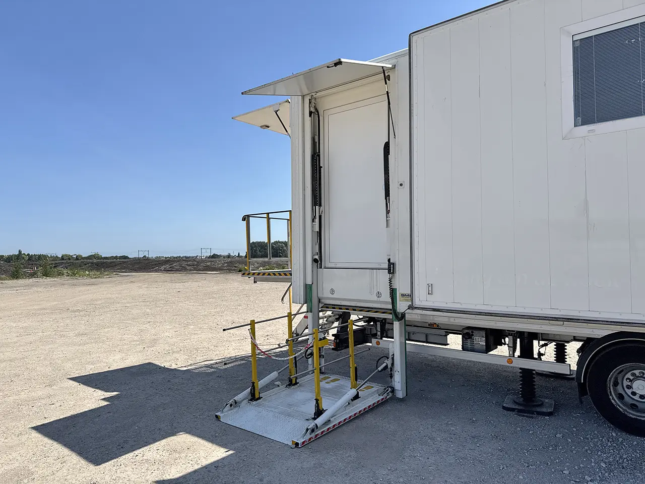 Smit STO-1030 Medical Hospital Trailer 2-Axle 8