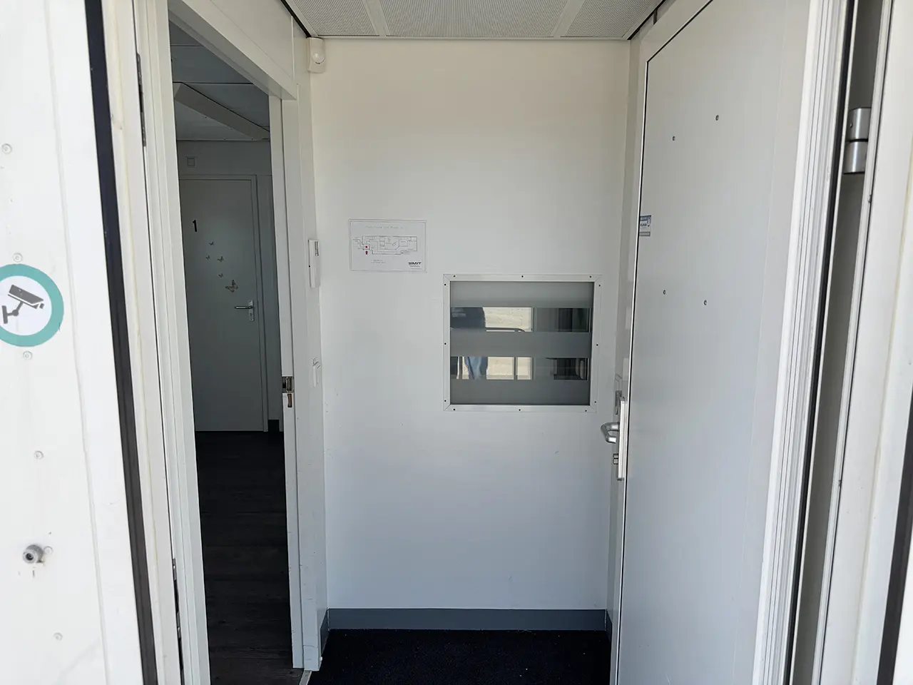 Smit STO-1030 Medical Hospital Trailer 2-Axle 12