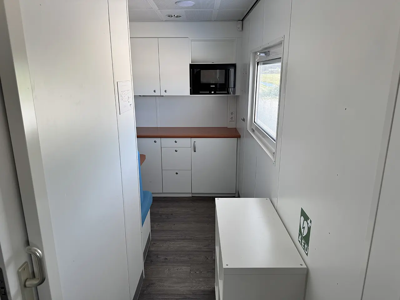 Smit STO-1030 Medical Hospital Trailer 2-Axle 27
