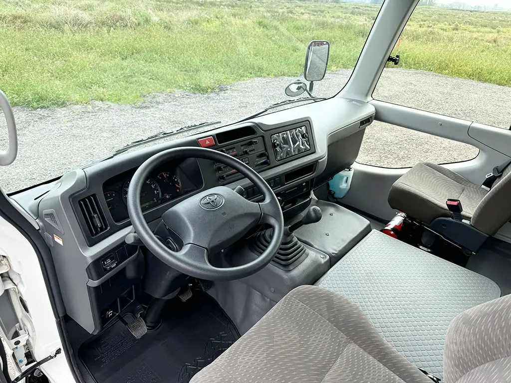 Toyota Coaster 23S High Roof Midi bus 4x2 8
