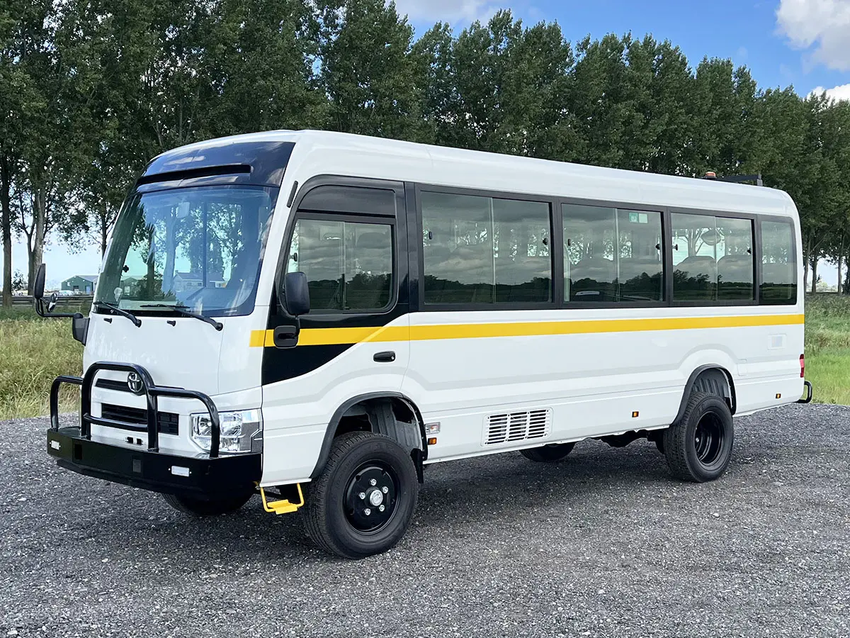 Toyota Coaster DSL 23 Midi Bus 4x4