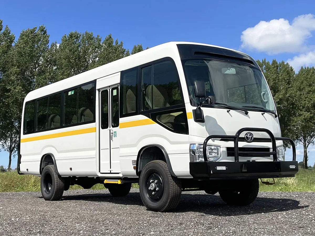 Toyota Coaster DSL 23 Midi Bus 4x4 4