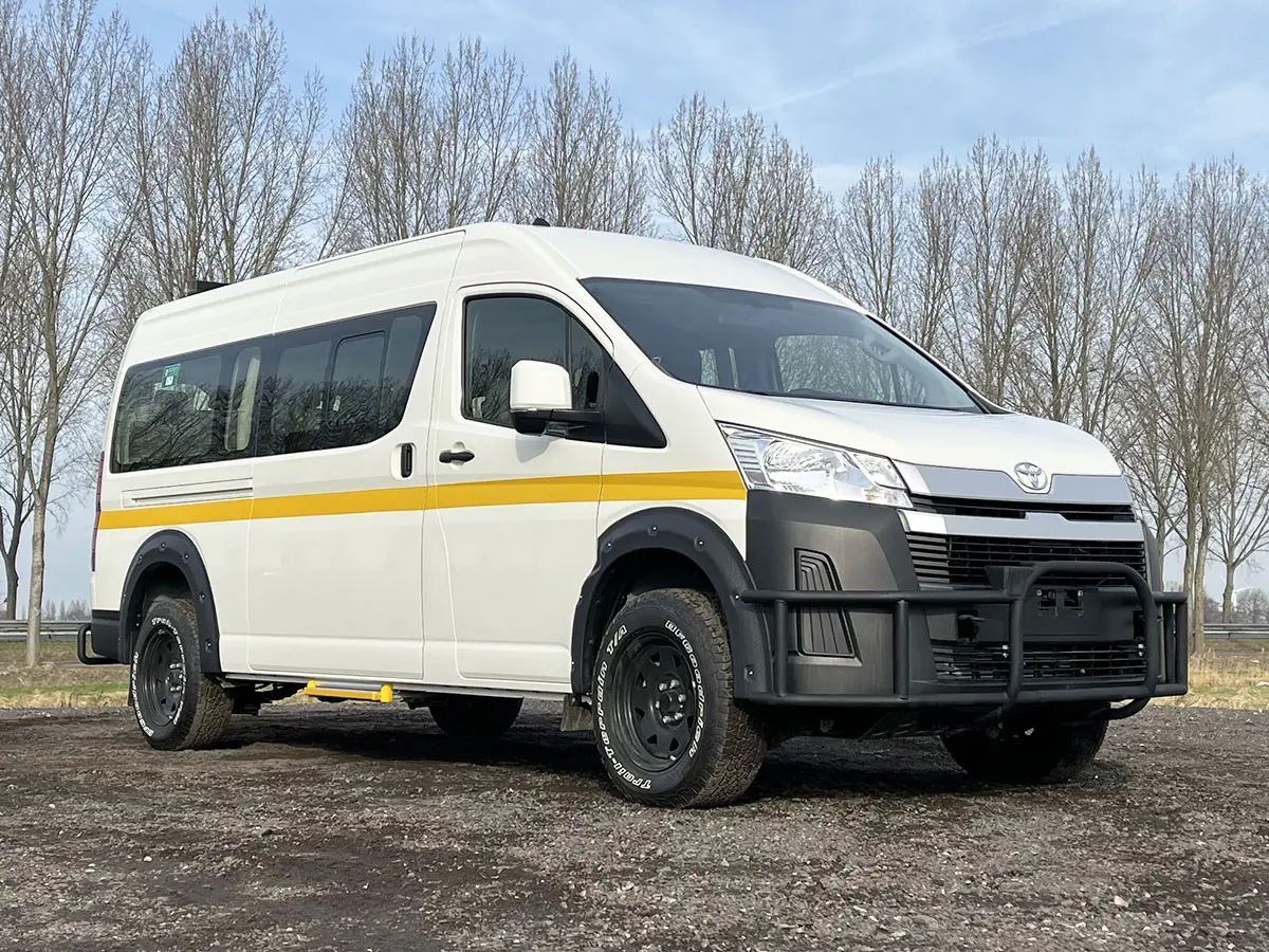 Toyota Hiace GL High Roof 4x4 Mini Bus 4