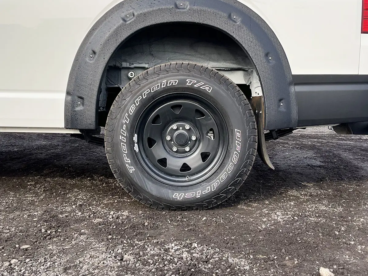 Toyota Hiace GL High Roof Mini bus 4x4 16