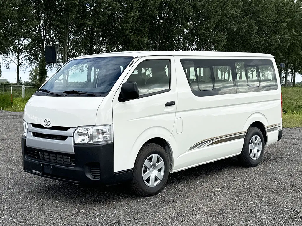 Toyota Hiace Standard 4x2 Mini Bus