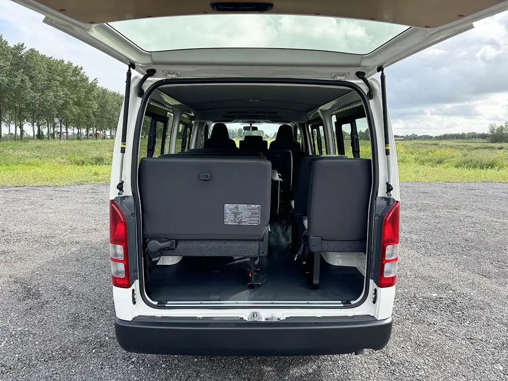 Toyota Hiace Standard 4x2 Mini bus 13