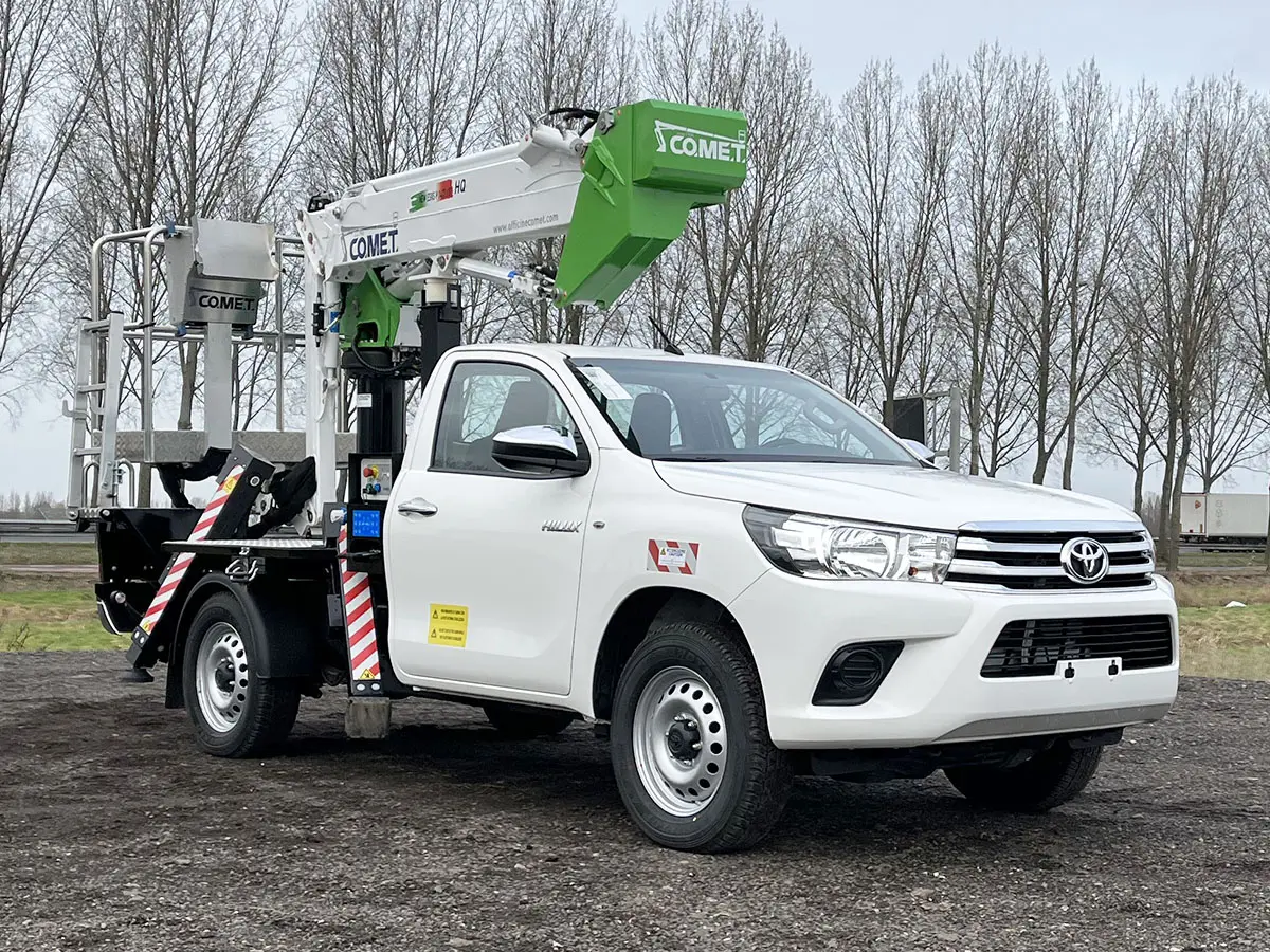 Toyota Hilux 2.4 DLX Pick-up nacelle 4x4 4