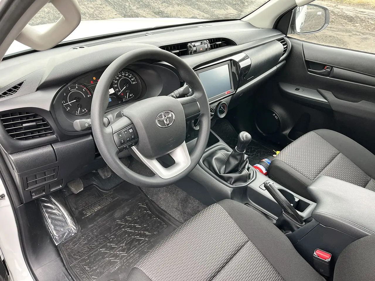 Toyota Hilux 2.4 GD6 4x4 Double Cab Pick-up 8