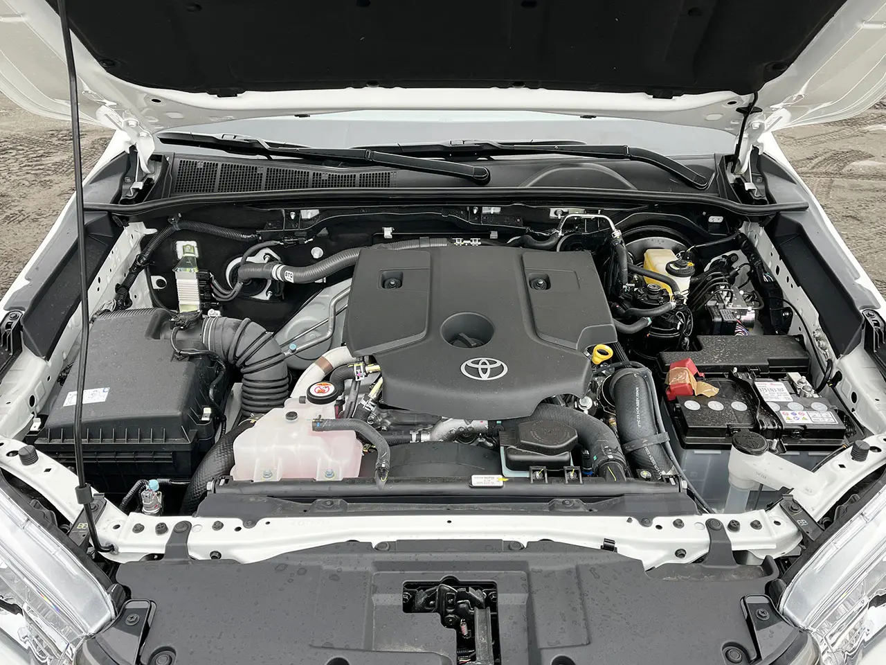 Toyota Hilux 2.4 GD6 4x4 Double Cab Pick-up 12