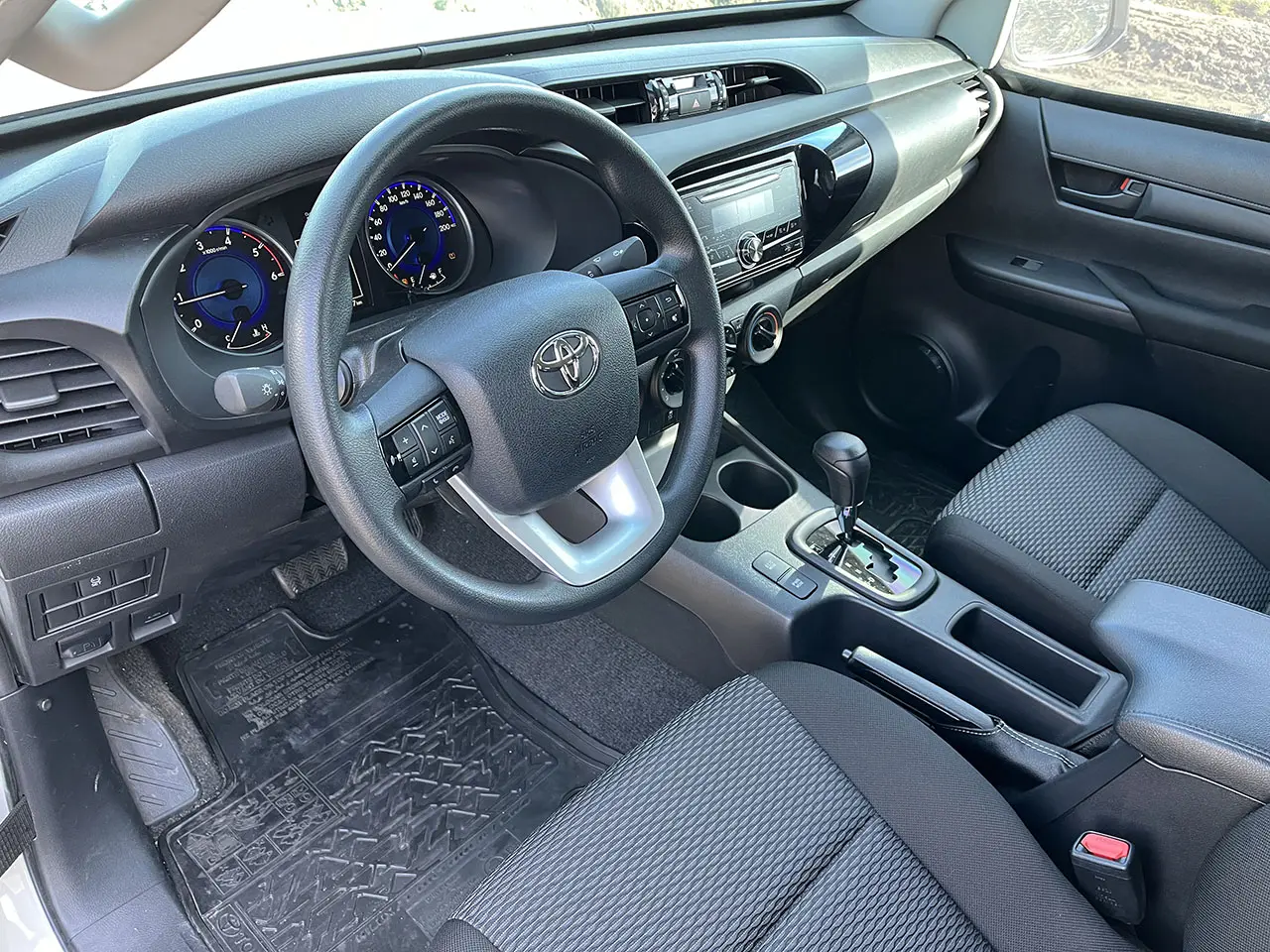 Toyota Hilux 2.4 GL 4x4 Blindé 8