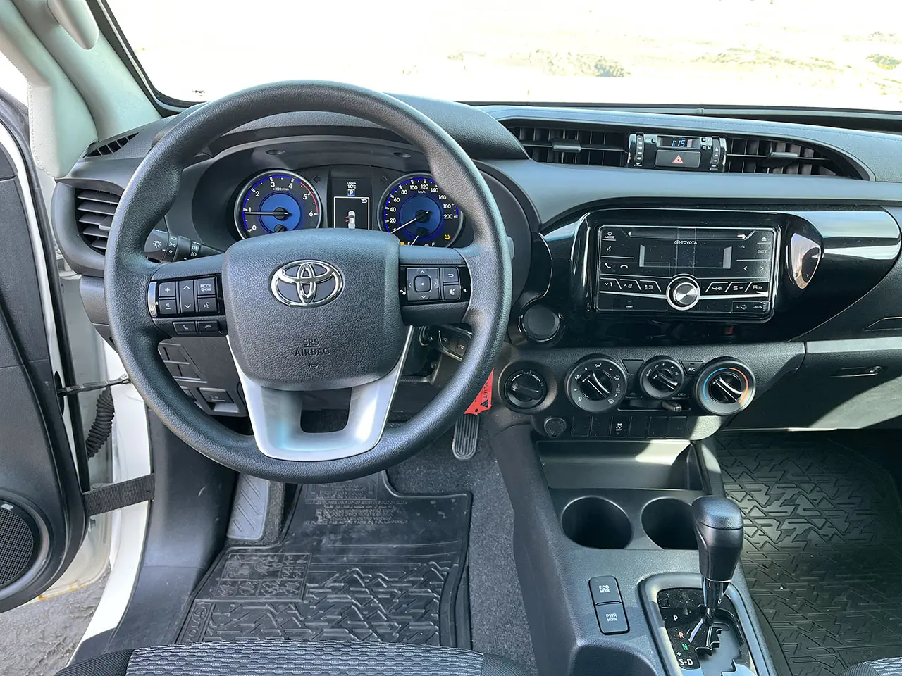 Toyota Hilux 2.4 GL 4x4 Armored 11