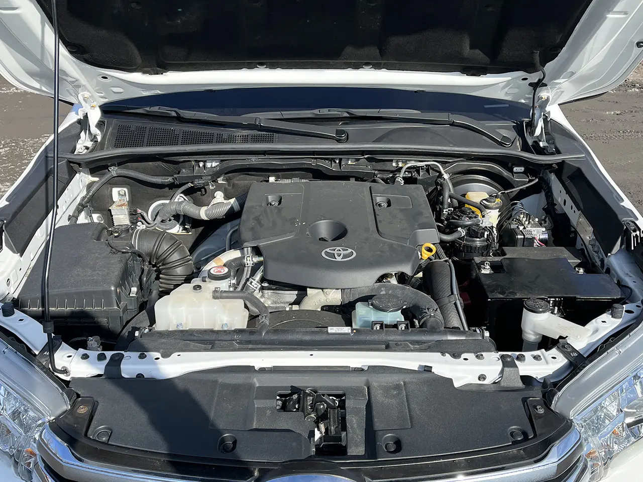 Toyota Hilux 2.4 GL Blindé 4x4 13