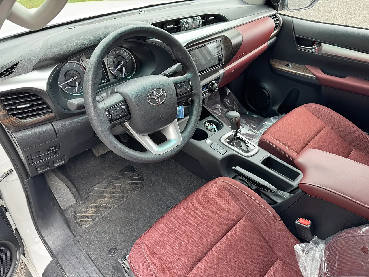 Toyota Hilux 2.7 LPG Double Cab Pick-up 4x4