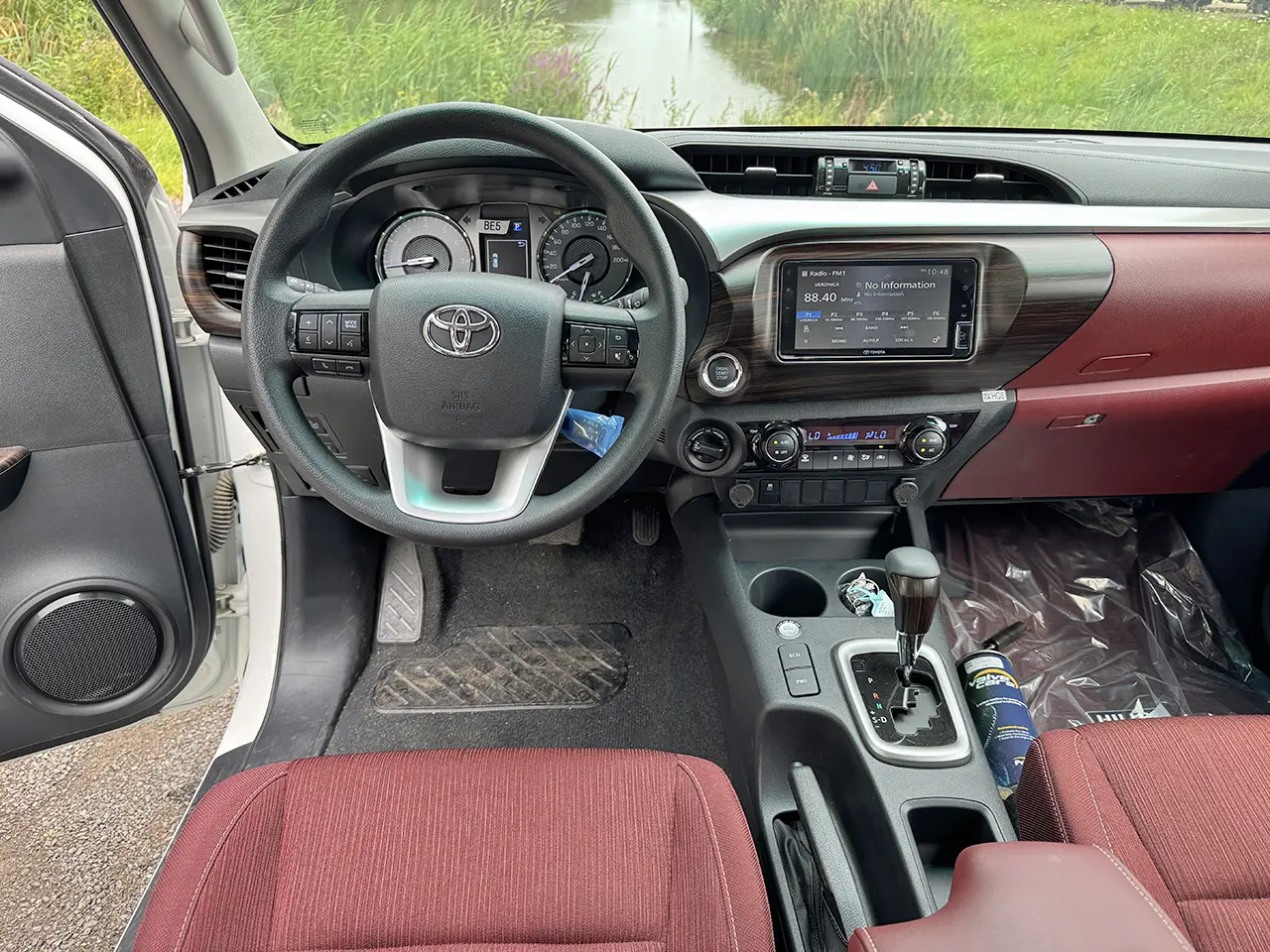 Toyota Hilux 2.7 LPG Double Cab Pick-up 4x4 10