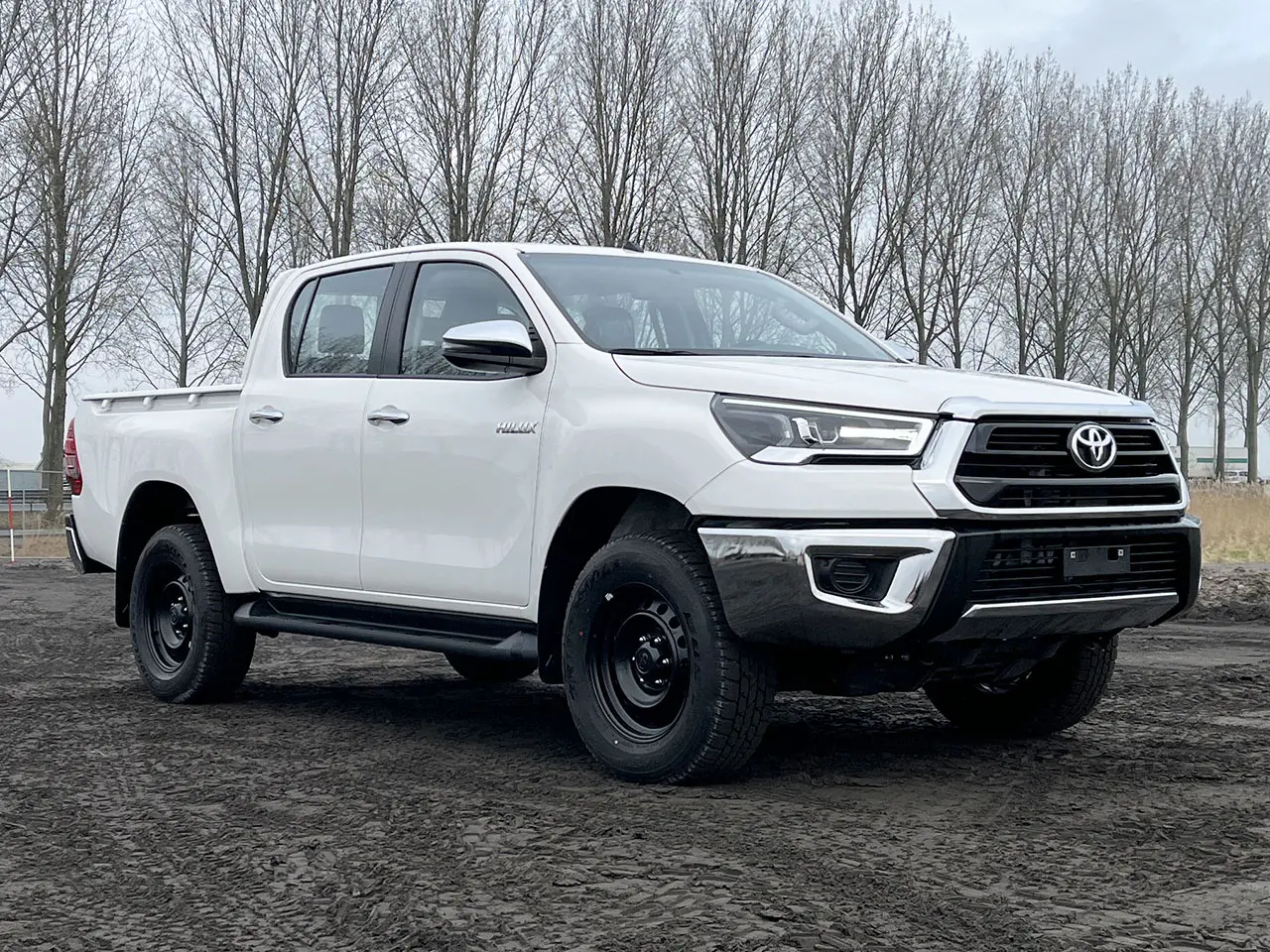 Toyota Hilux GLX T.DSL 4x4 Double Cab Pick-up 4