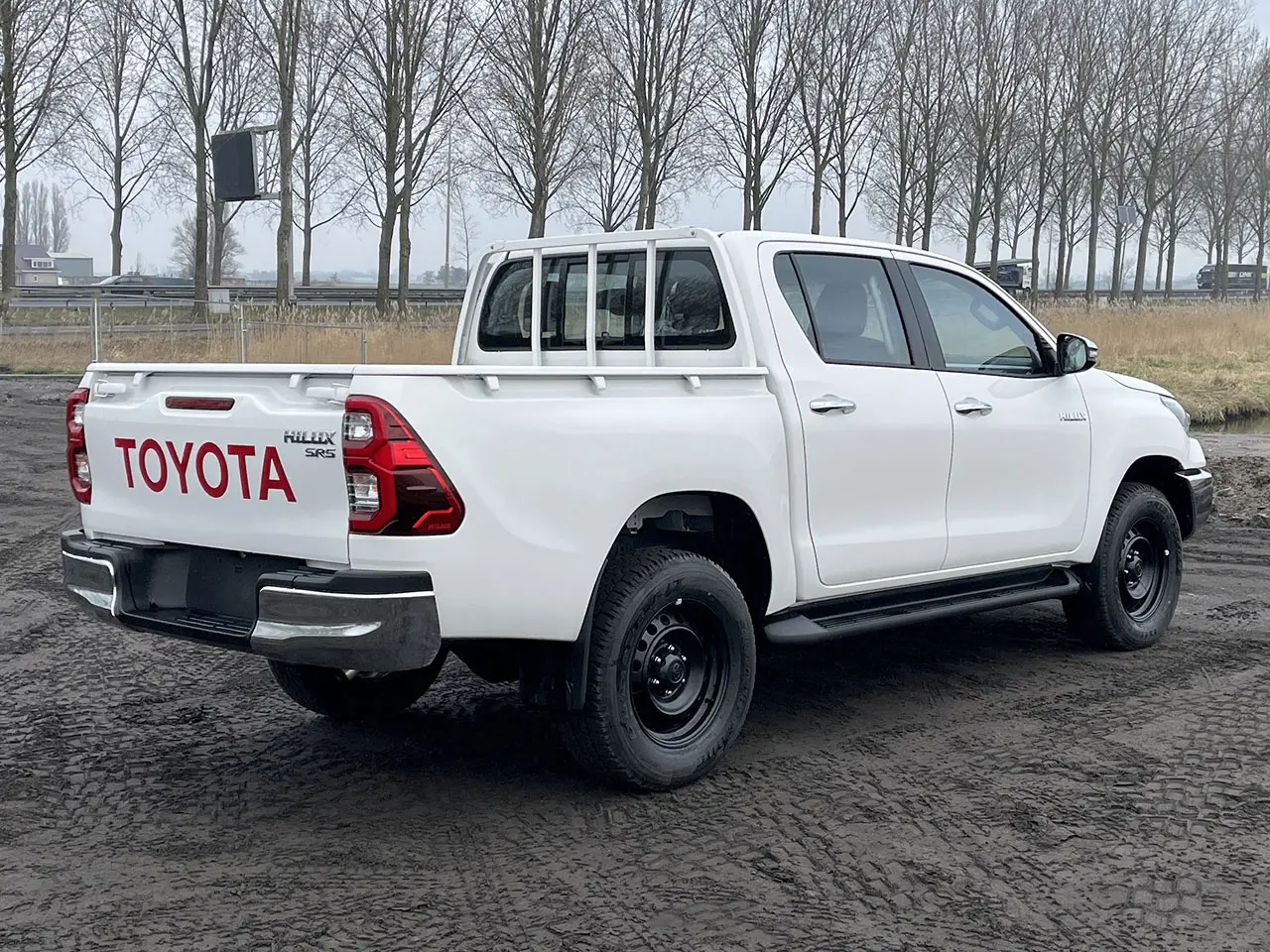 Toyota Hilux GLX T.DSL 4x4 Double Cab Pick-up 6