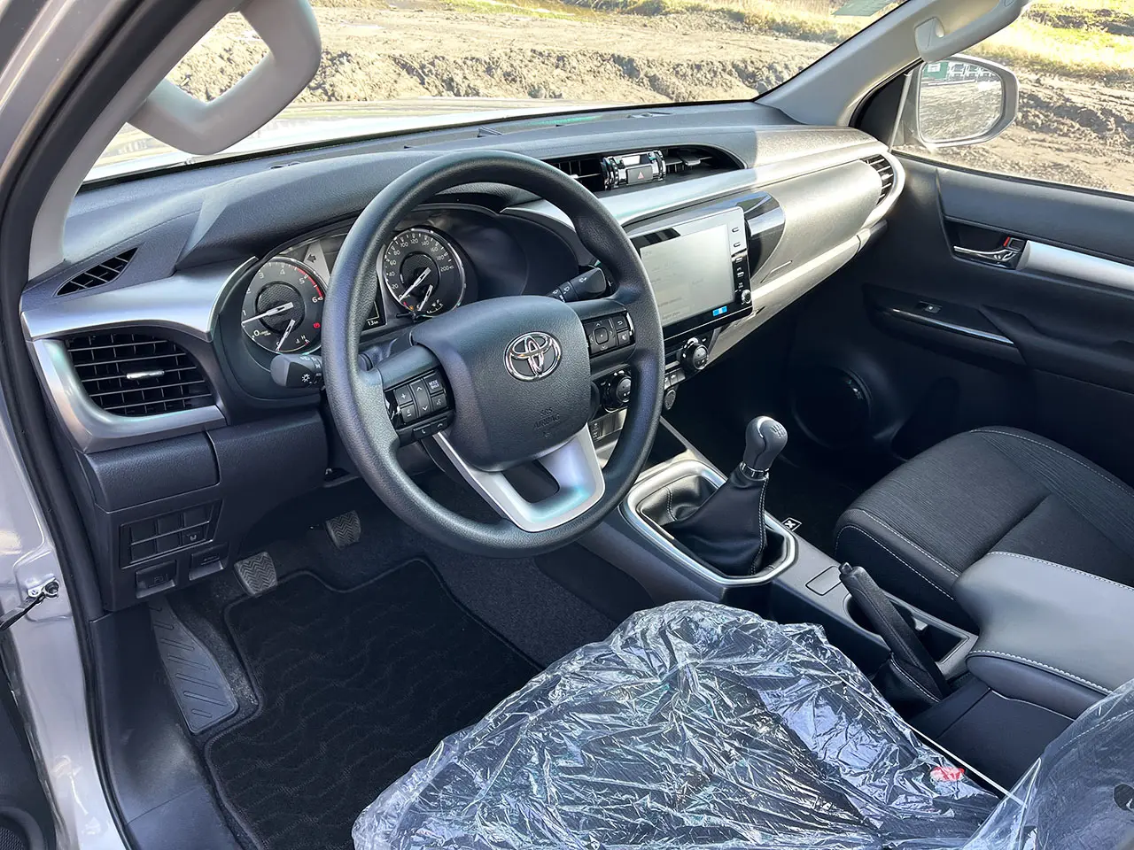 Toyota Hilux GLX T.DSL 4x4 Double Cab Pick-up 8