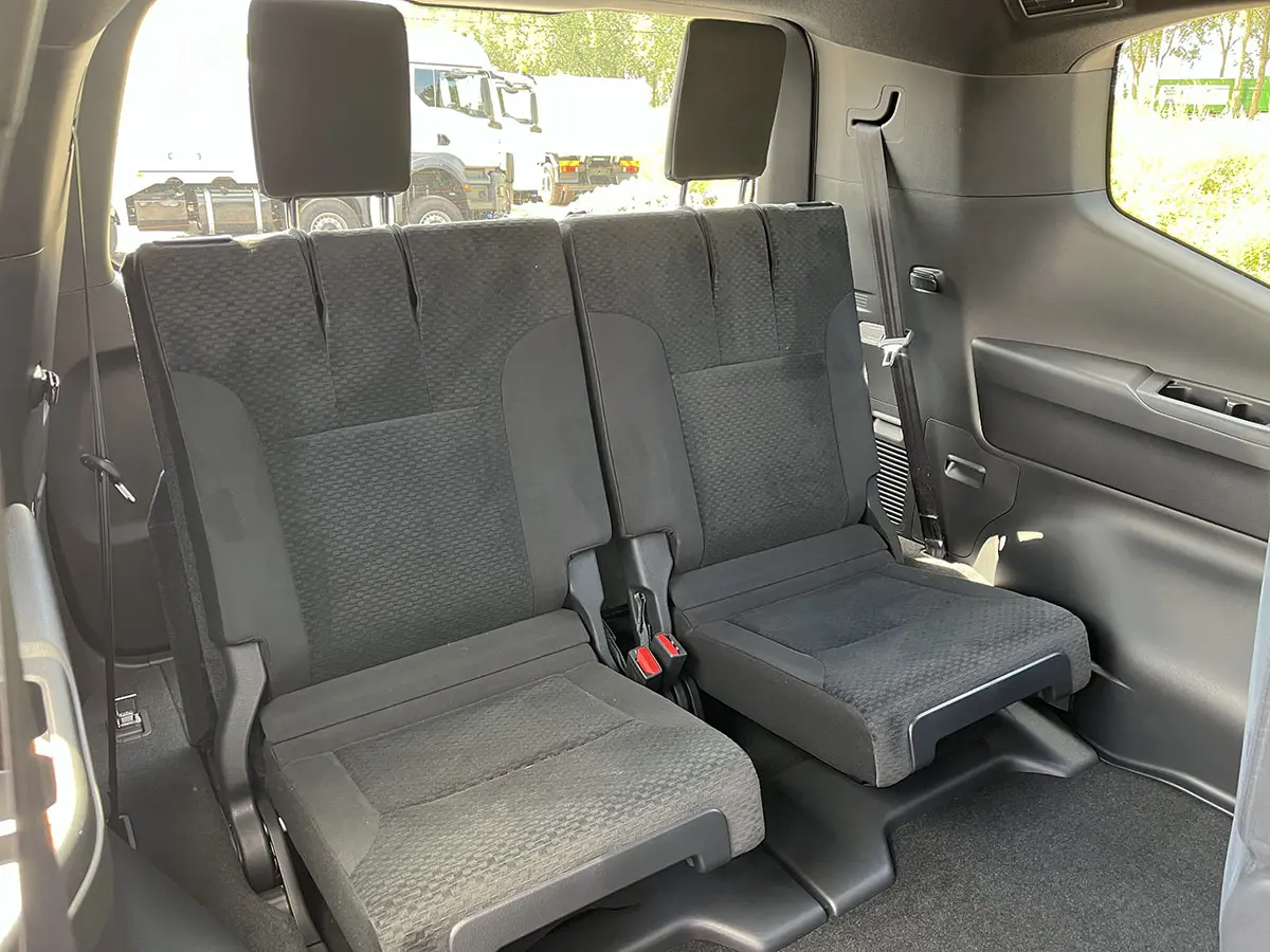 Toyota Land Cruiser 300 GX.R SUV (Véhicule Utilitaire Sport) 4x4 10