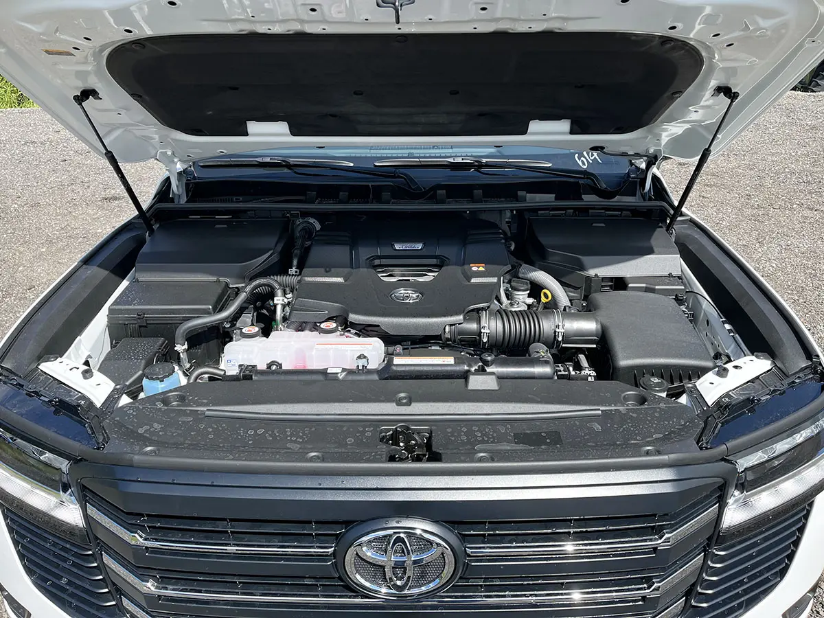 Toyota Land Cruiser 300 GX.R SUV (Véhicule Utilitaire Sport) 4x4 12