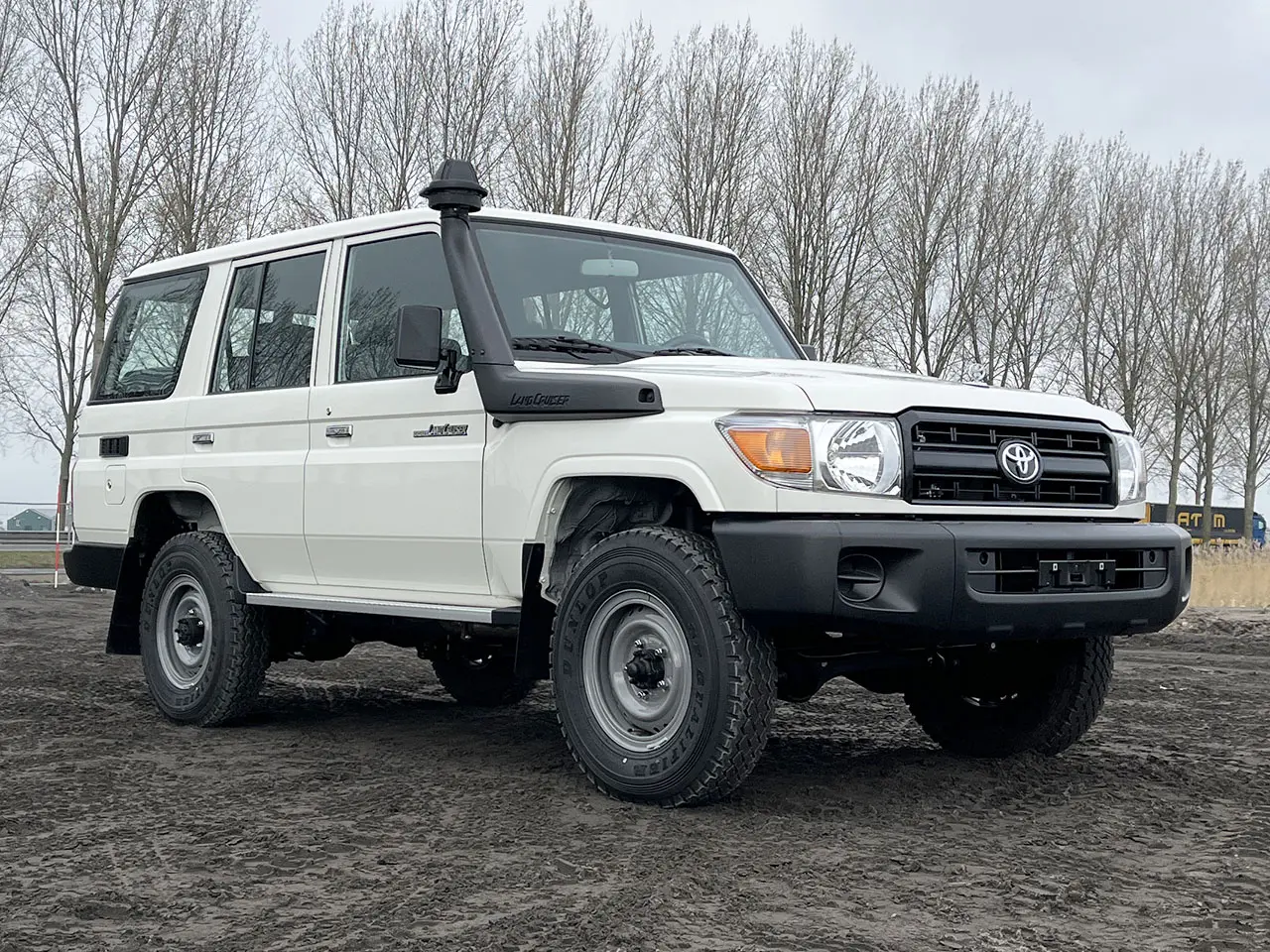 Toyota Land Cruiser HZJ76 4x4 SUV (Véhicule Utilitaire Sport) 4