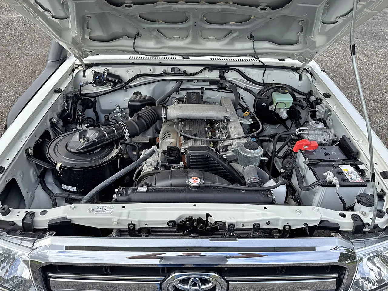 Toyota Land Cruiser HZJ76L 4x4 Hard Top 16