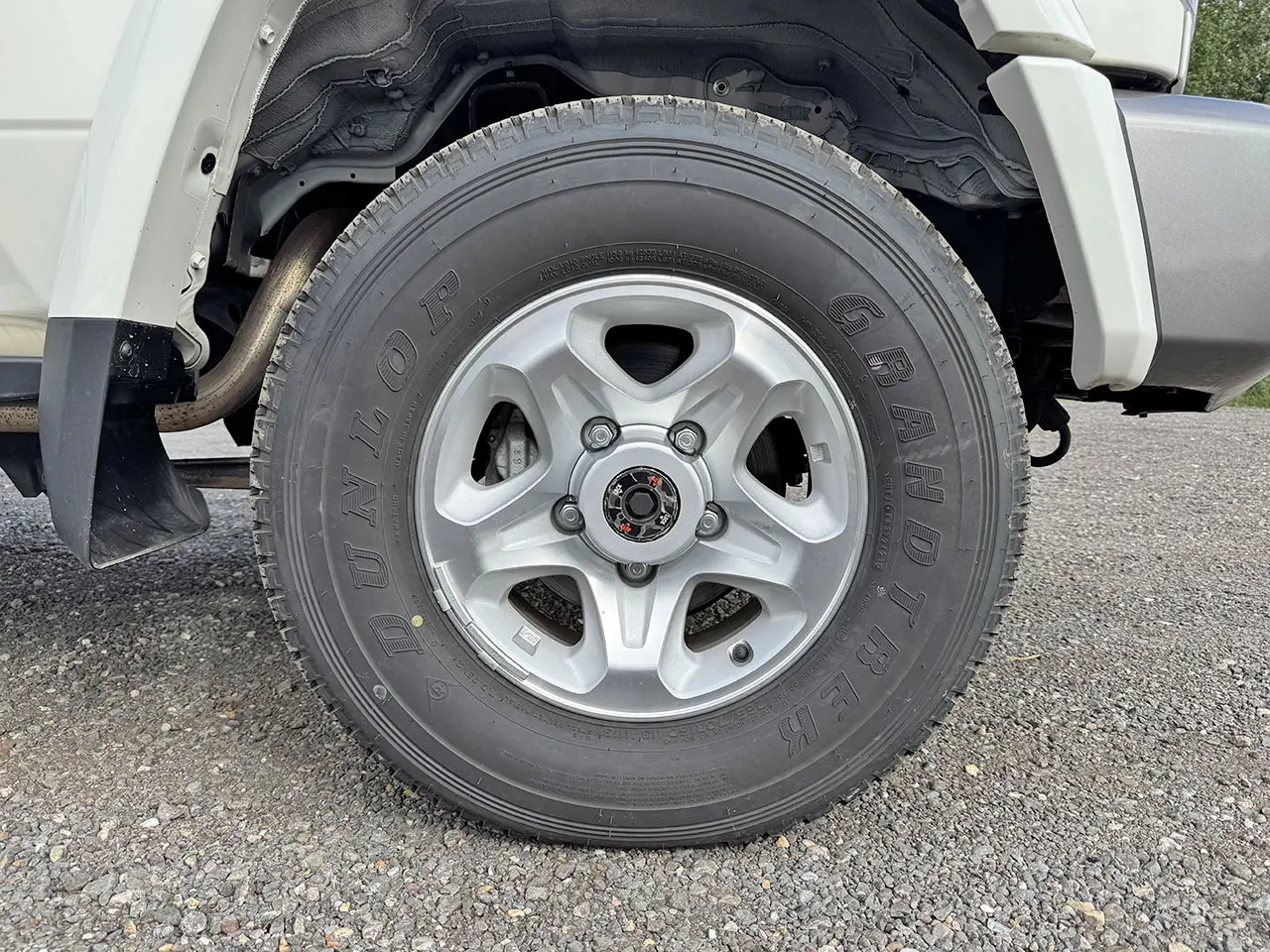 Toyota Land Cruiser HZJ76L Hard Top 4x4 17