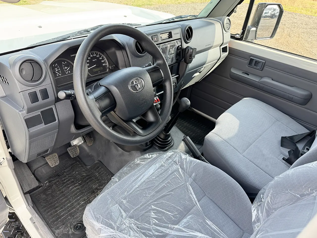 Toyota Land Cruiser HZJ78 4x4 Ambulance