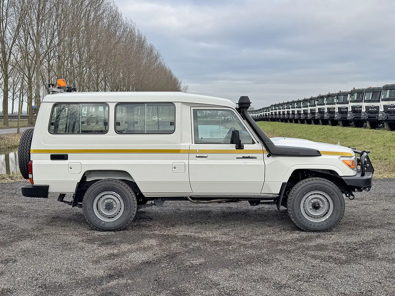 Toyota Land Cruiser HZJ78L 4x4 Hard Top 5