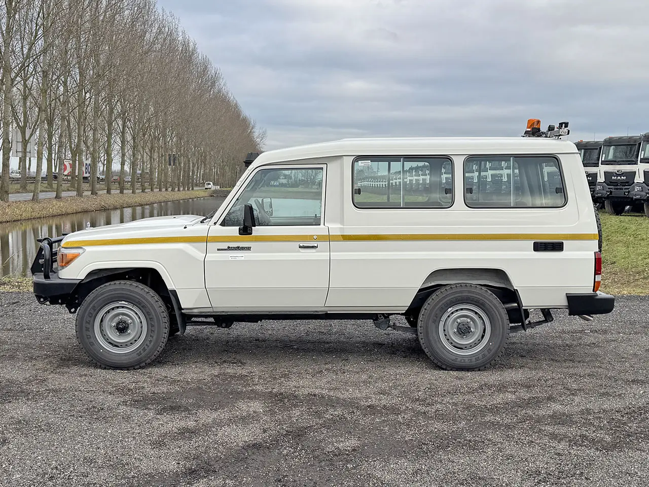 Toyota Land Cruiser HZJ78L 4x4 Hard Top 7