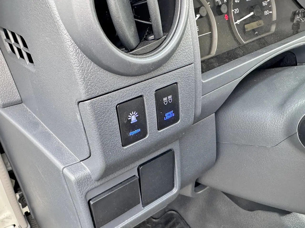 Toyota Land Cruiser HZJ78L 4x4 Hard Top 9