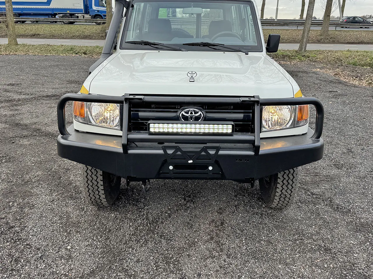 Toyota Land Cruiser HZJ78L 4x4 Hard Top 12