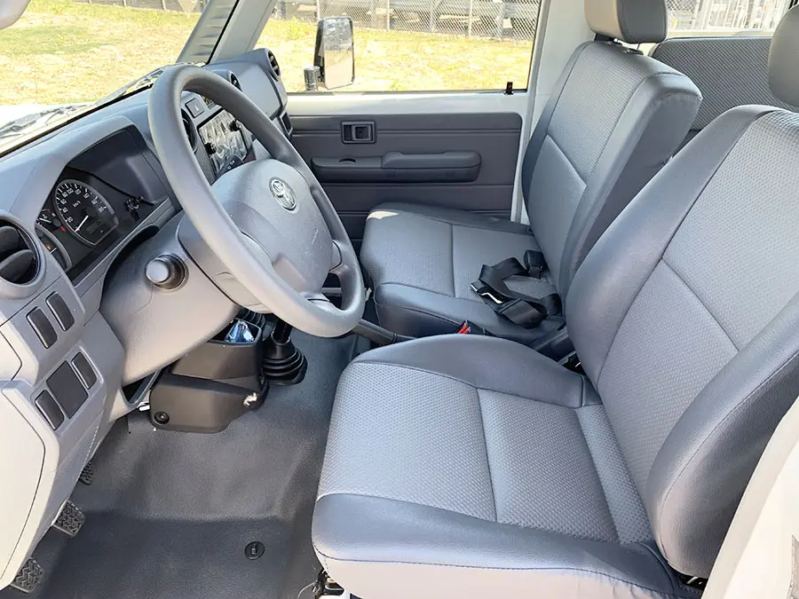 Toyota Land Cruiser HZJ78L 4x4 Hard Top 8