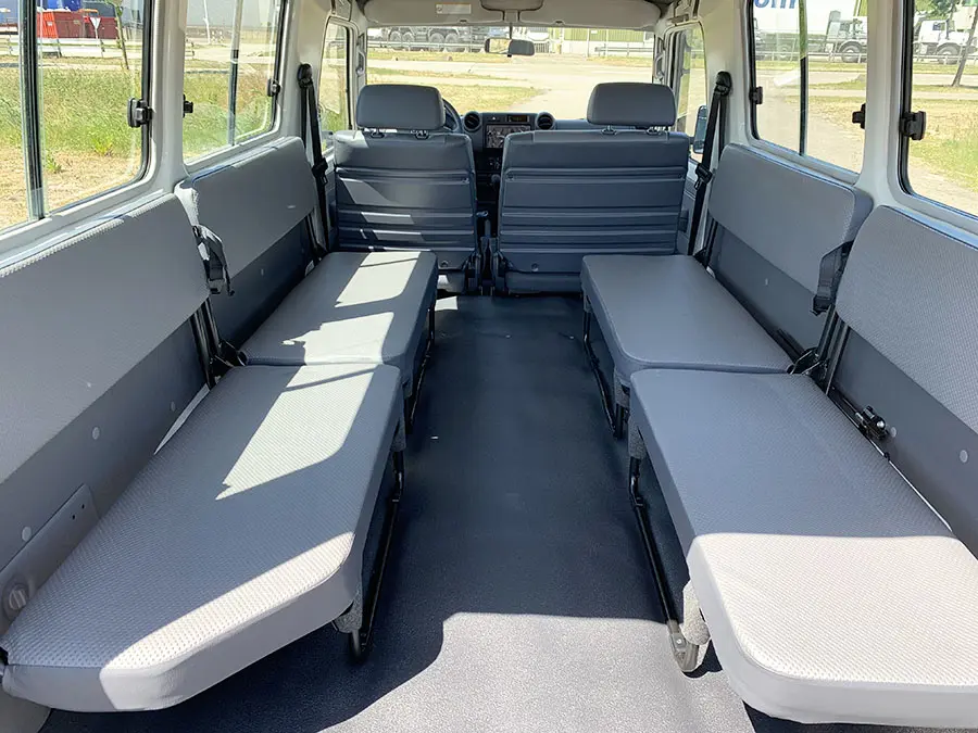 Toyota Land Cruiser HZJ78L 4x4 Hard Top 11