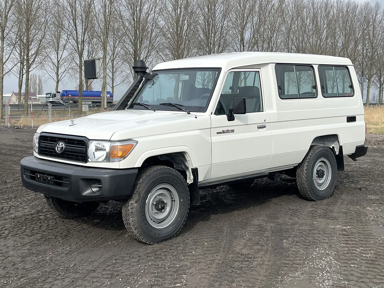 Toyota Land Cruiser HZJ78L 4x4 Hard Top