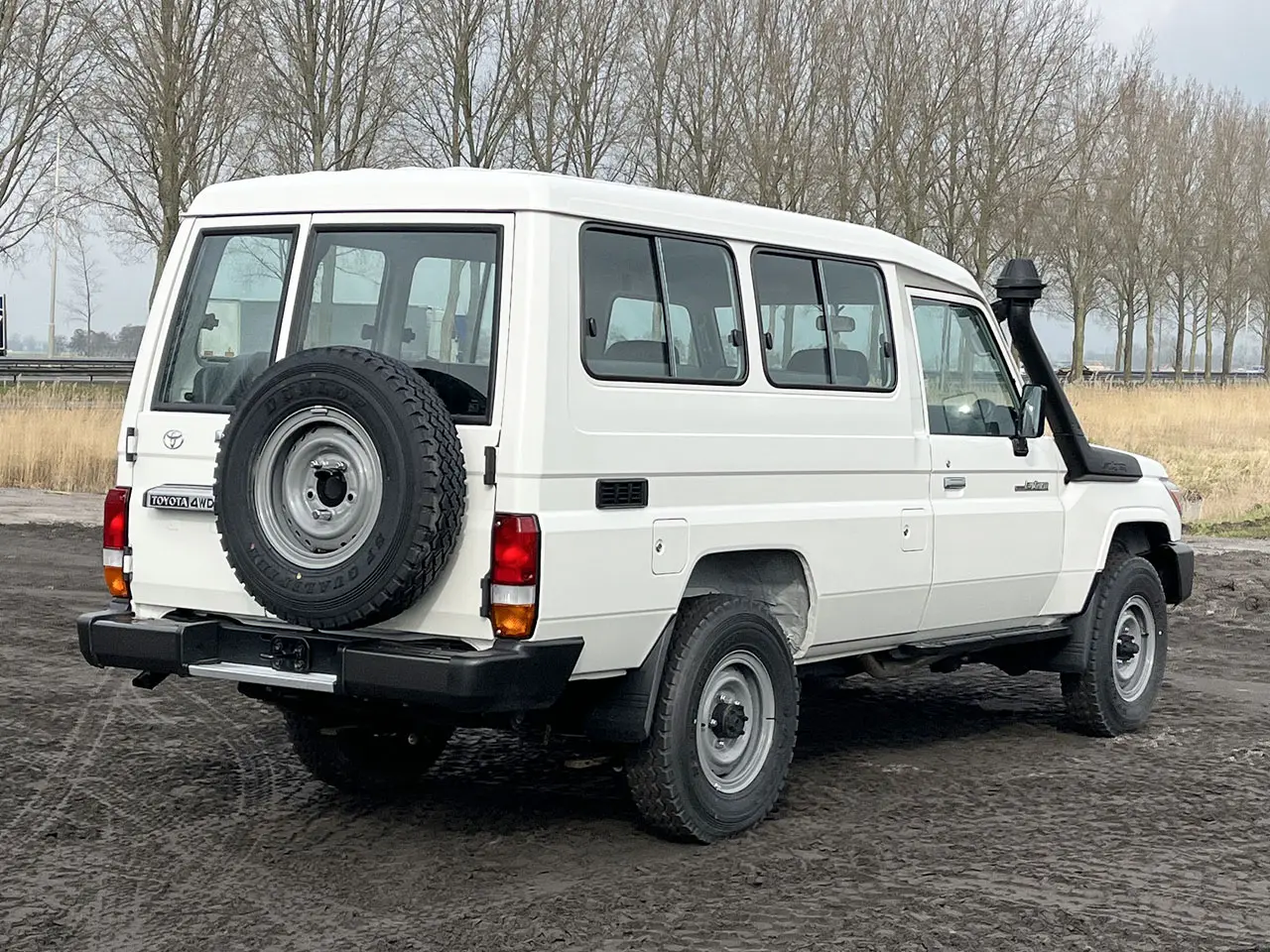 Toyota Land Cruiser HZJ78L 4x4 Hard Top 6