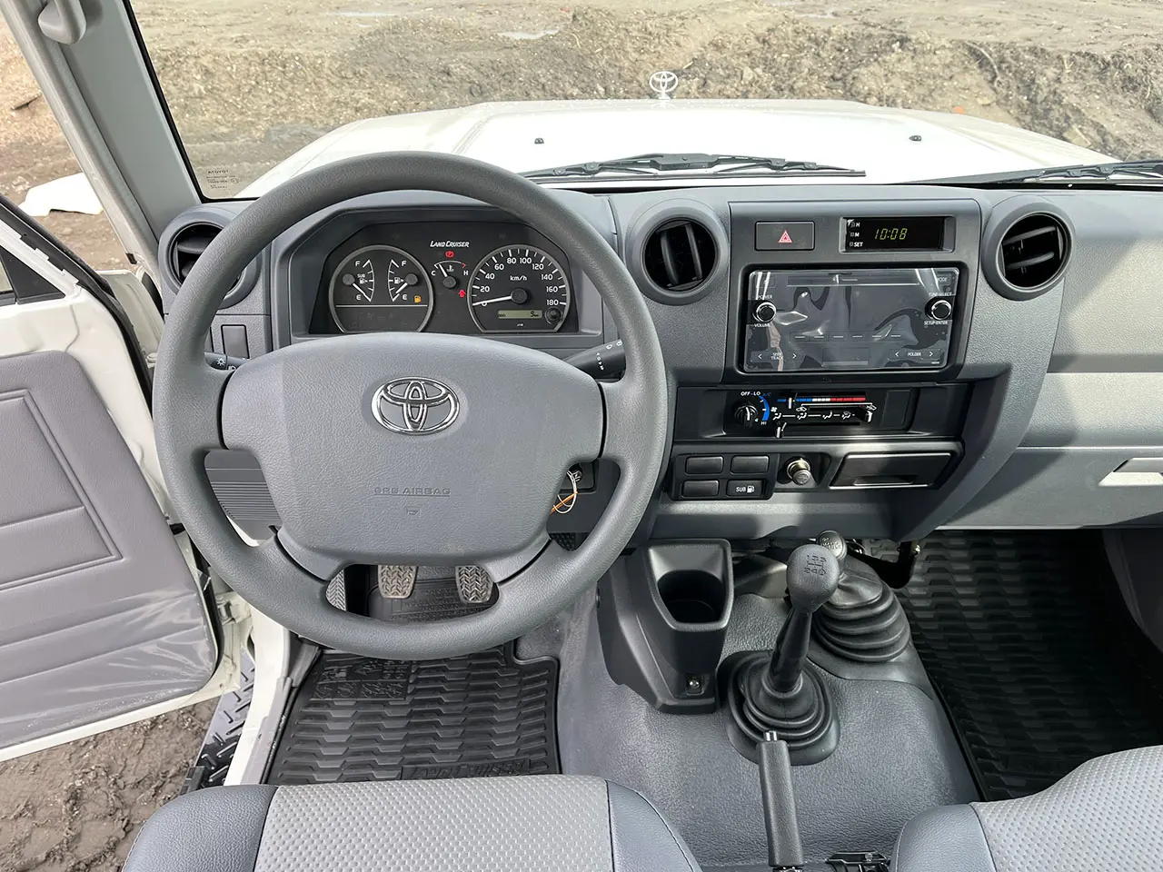 Toyota Land Cruiser HZJ78L 4x4 Hard Top 9