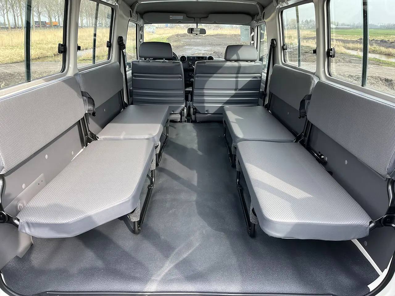 Toyota Land Cruiser HZJ78L 4x4 Hard Top 11