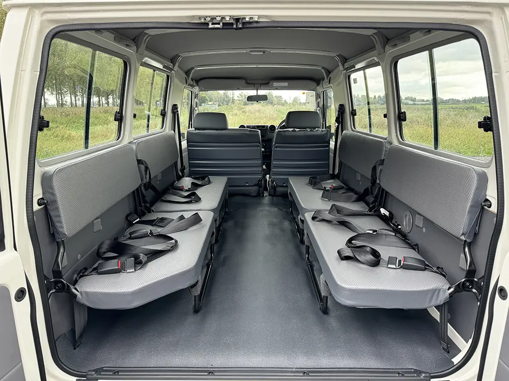 Toyota Land Cruiser HZJ78L 4x4 Hard Top 10