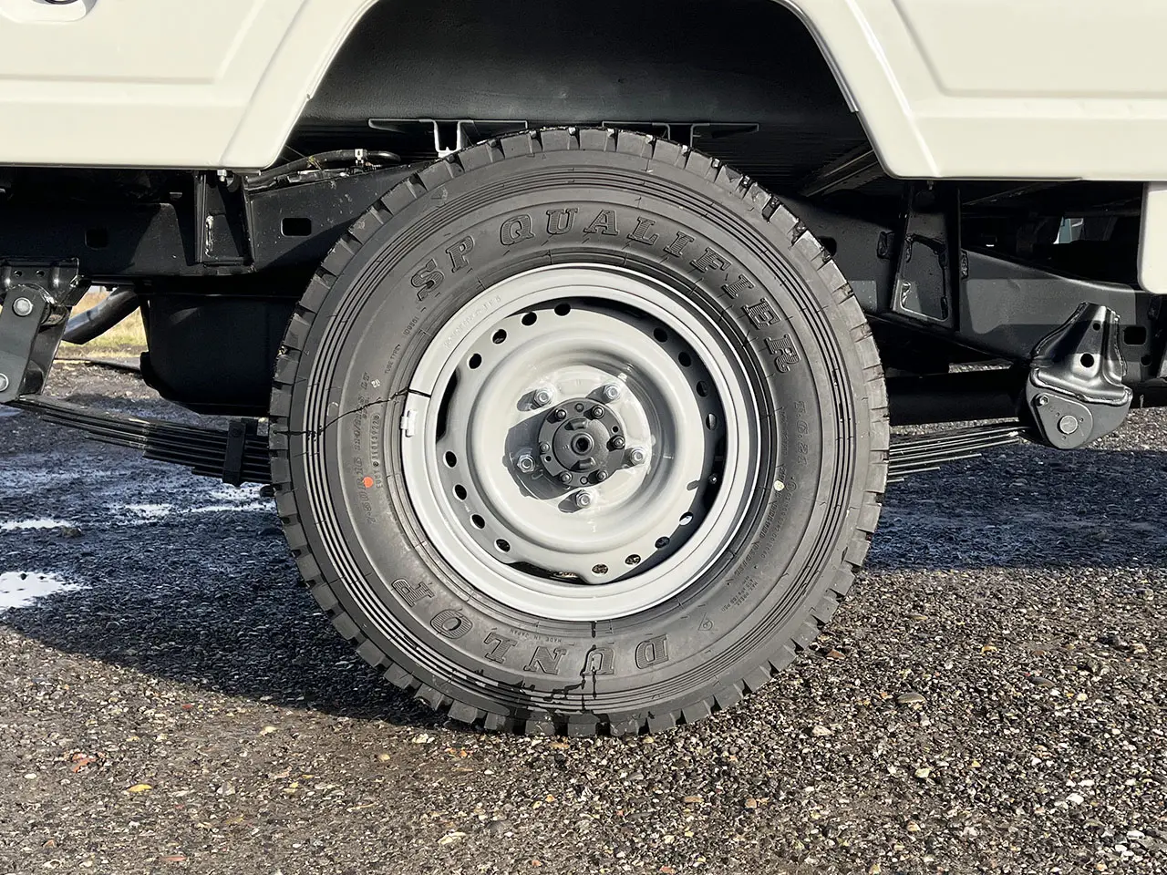 Toyota Land Cruiser HZJ79 4x4 Closed box vehicle 11