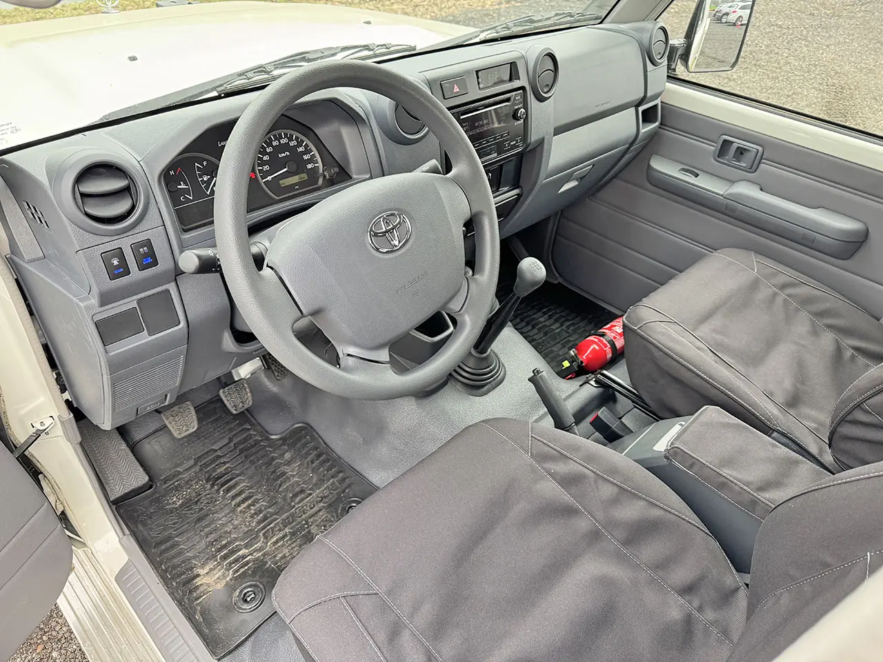 Toyota Land Cruiser HZJ79 4x4 Pick-up cabine double 3