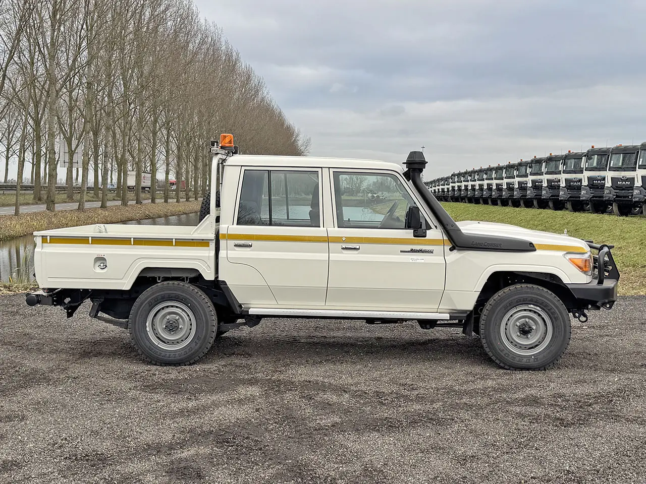 Toyota Land Cruiser HZJ79 4x4 Pick-up cabine double 5