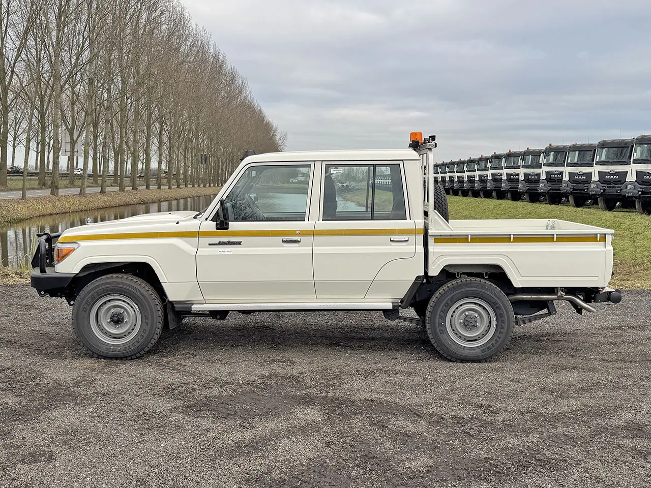 Toyota Land Cruiser HZJ79 4x4 Pick-up cabine double 7