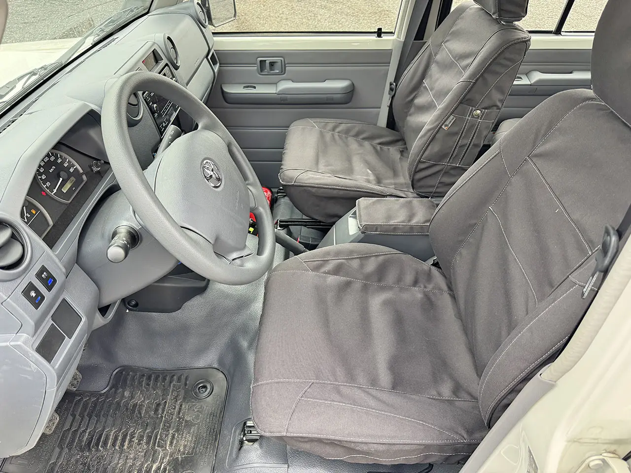 Toyota Land Cruiser HZJ79 4x4 Pick-up cabine double 8