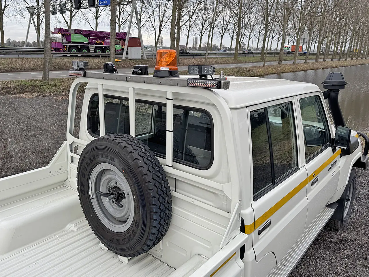 Toyota Land Cruiser HZJ79 4x4 Pick-up cabine double 13