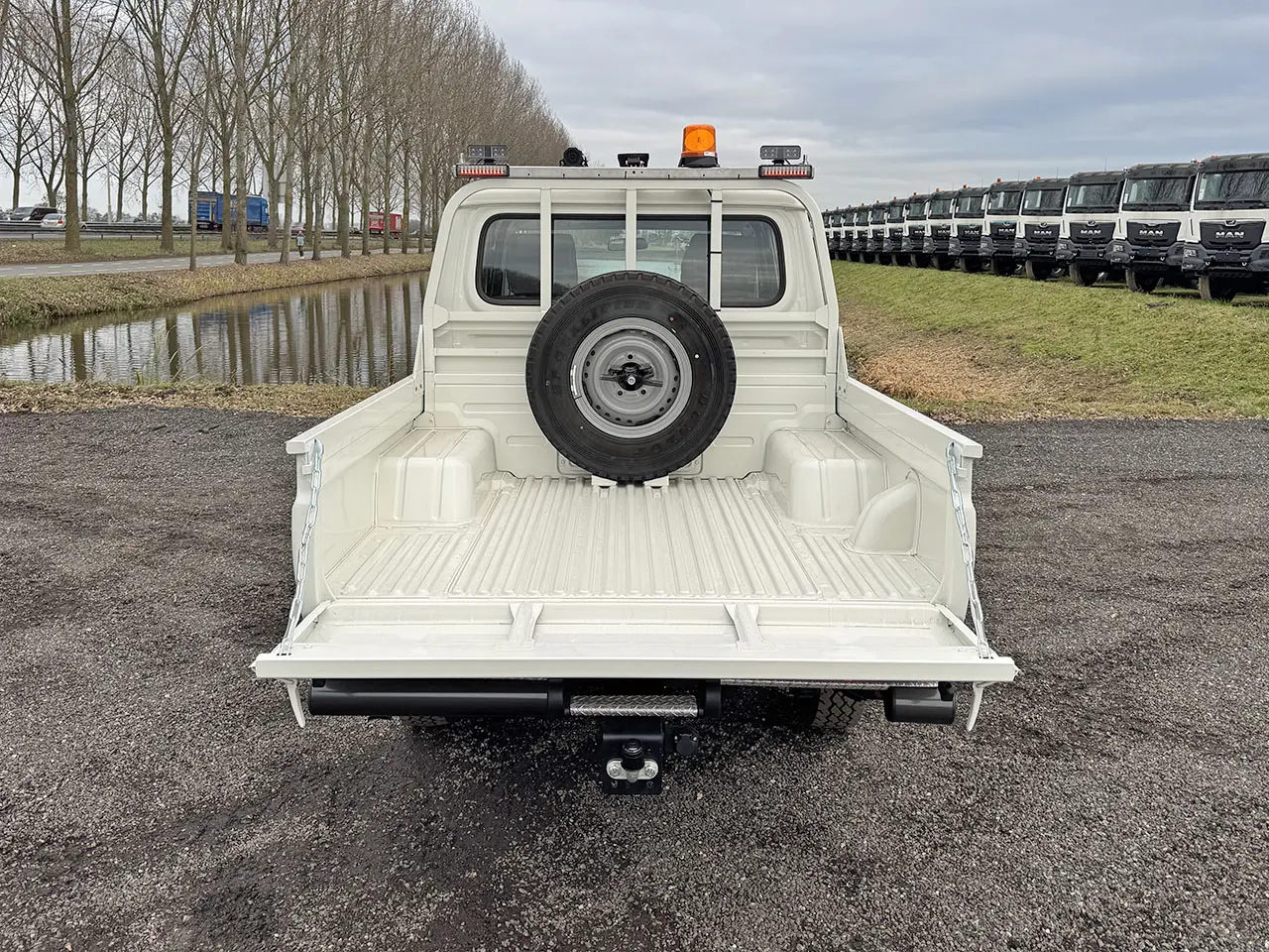 Toyota Land Cruiser HZJ79 4x4 Pick-up cabine double 15