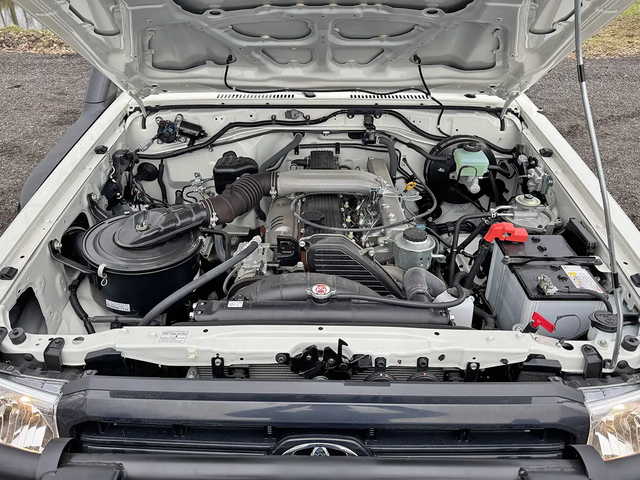 Toyota Land Cruiser HZJ79 4x4 Pick-up cabine double 18