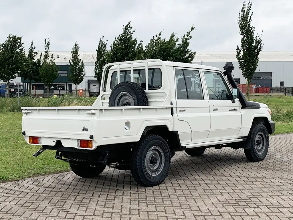 Toyota Land Cruiser HZJ79 4x4 Double Cab Pick-up 6