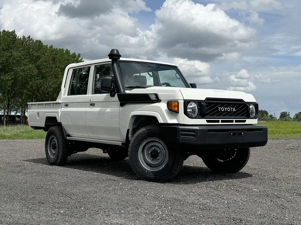 Toyota Land Cruiser HZJ79 4x4 Double Cab Pick-up 4