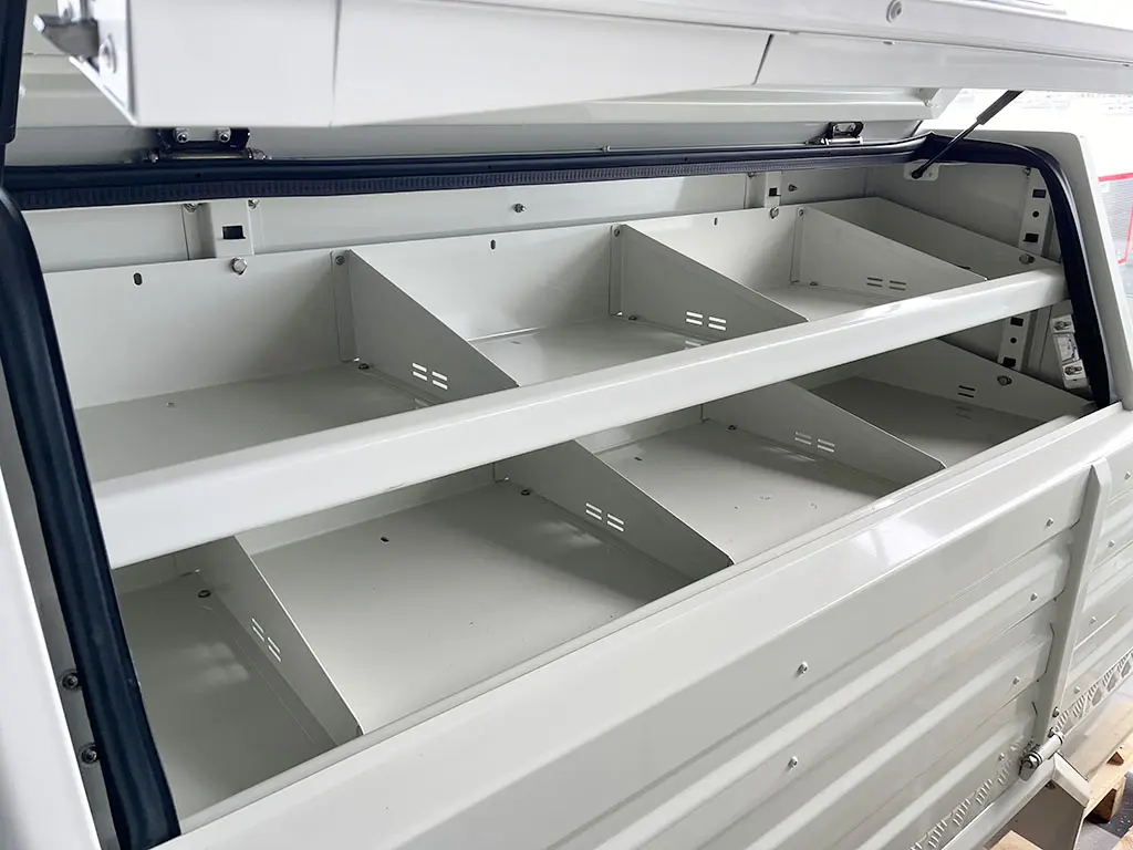 Toyota Land Cruiser HZJ79 4x4 Atelier mobile 9